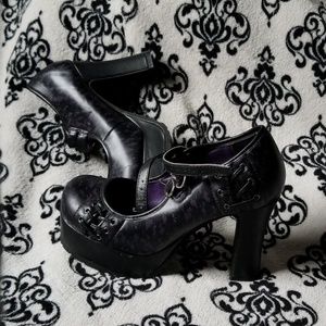 TUK Skull Lace Smasher Platforms 🖤